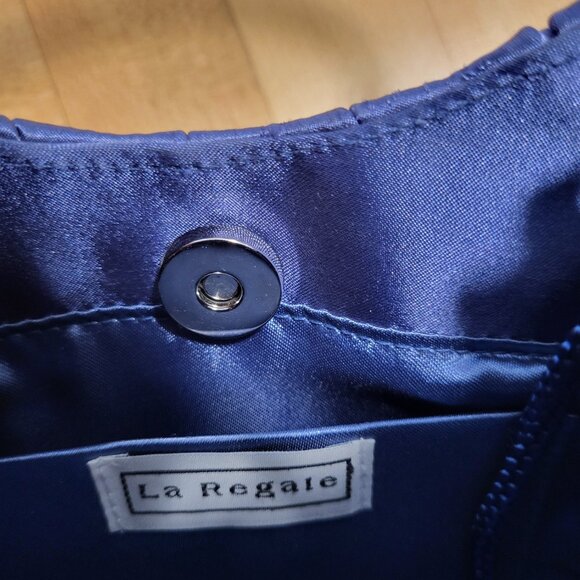 Steel blue evening bag by La Regale, convertible hand to crossbody, NWOT - Picture 5 of 5